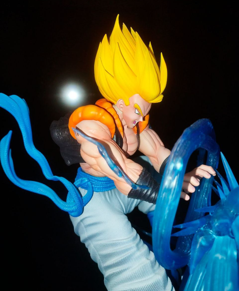 BROLY LEGENDARY AND GOGETA